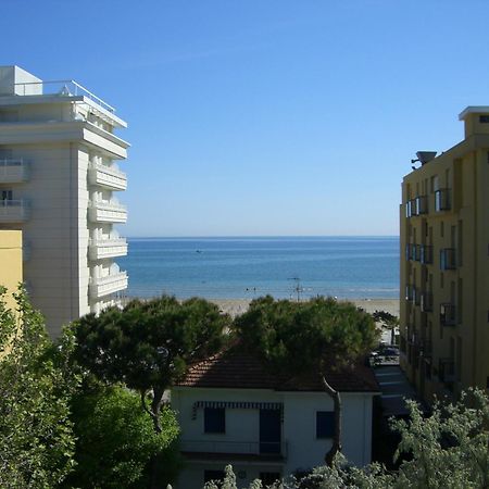 Hotel Taunus - Vista Mare Riccione Exteriör bild