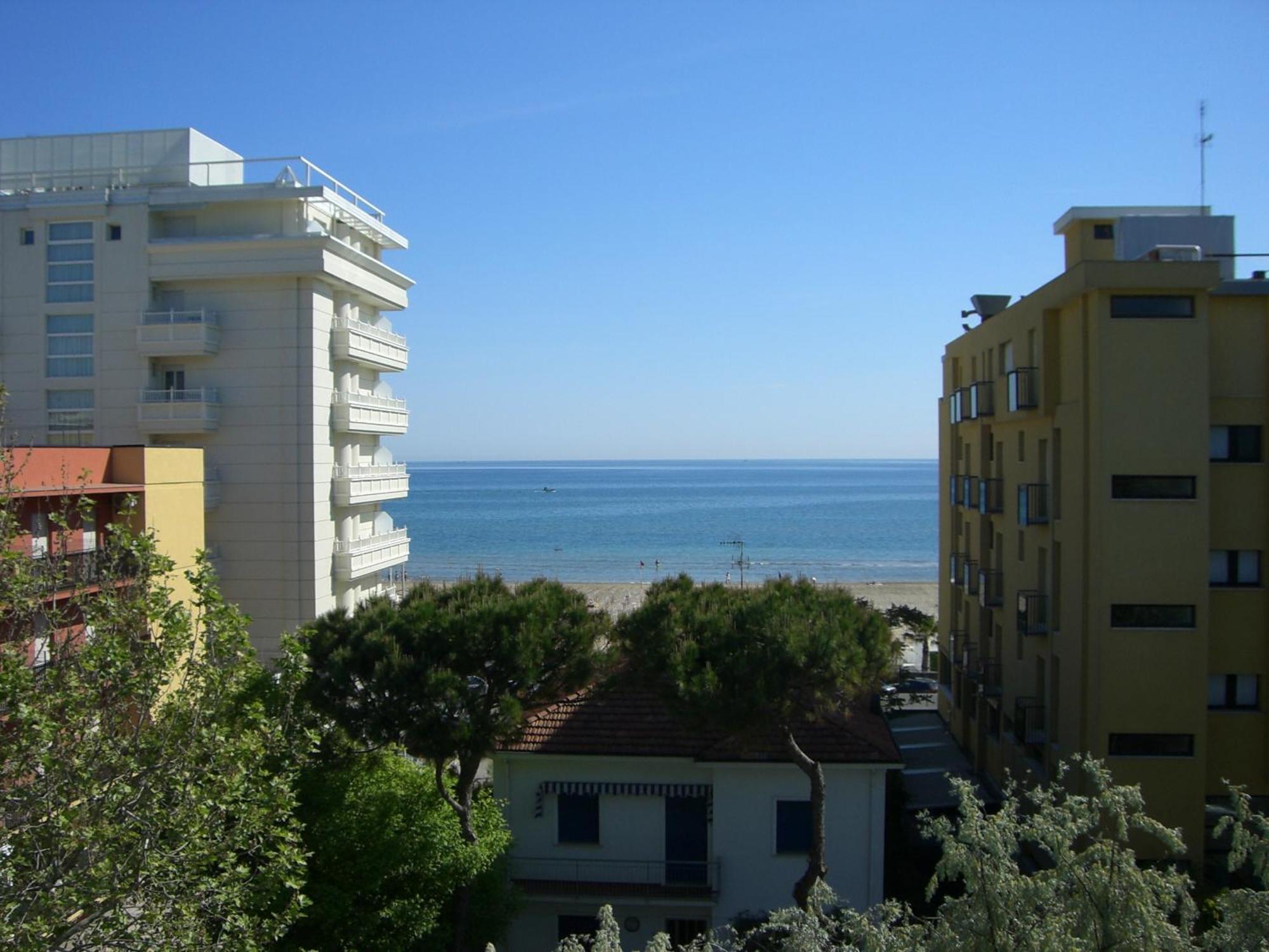 Hotel Taunus - Vista Mare Riccione Exteriör bild