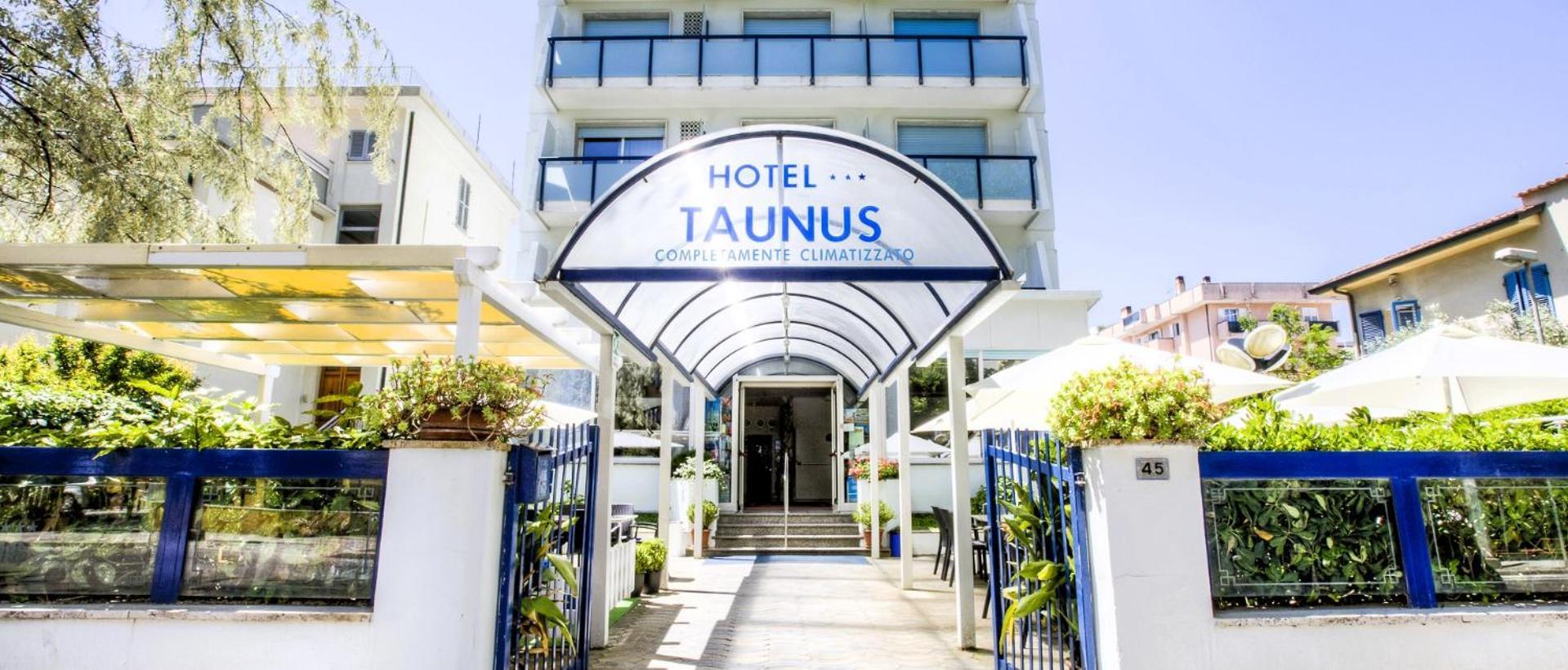 Hotel Taunus - Vista Mare Riccione Exteriör bild